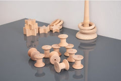 NATURAL WOODEN SPOOLS