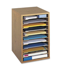 ORGANIZER VERTICAL DESKTOP MEDIUM OAK