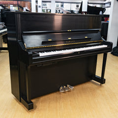 Yamaha U1 upright piano – Satin Ebony
