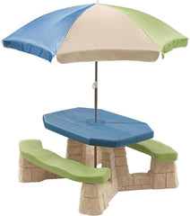 PICNIC TABLE W/UMBRELLA picnic table