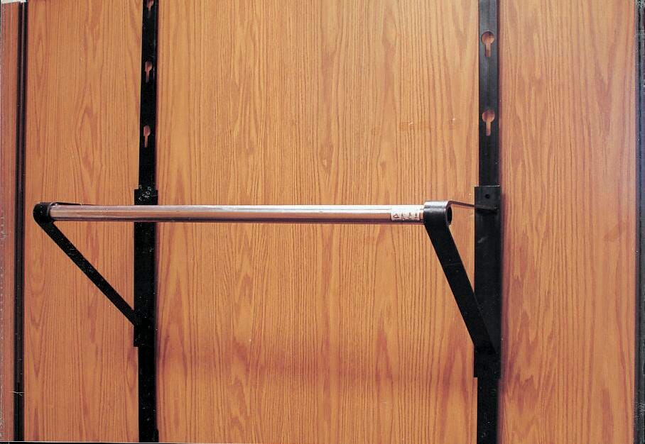 BAR CHINNING ECONOMY ADJUSTABLE W/WALL MOUNT