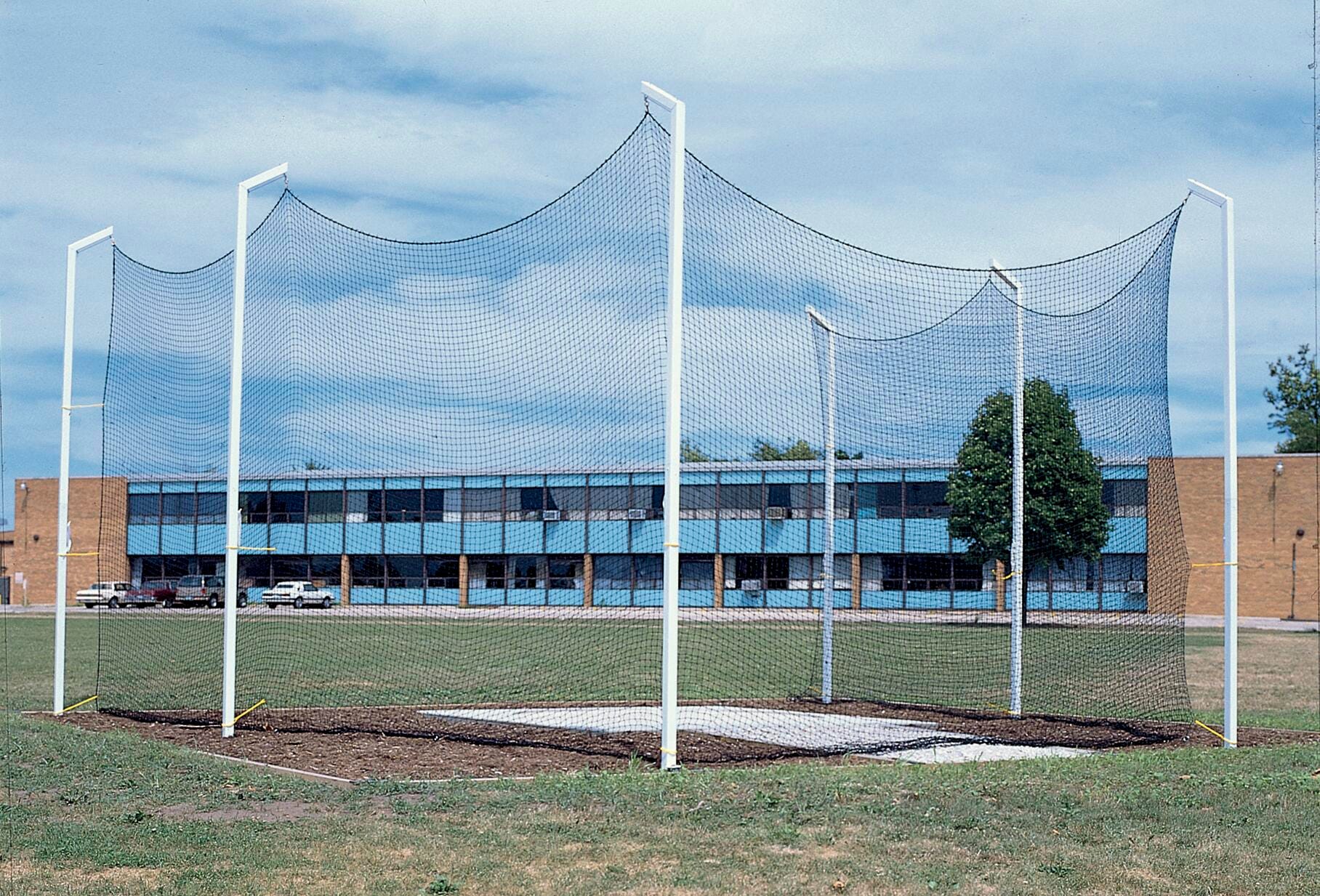 Project Making A Discus Net NET REPLACEMENT DISCUS CAGE | Eduplan International