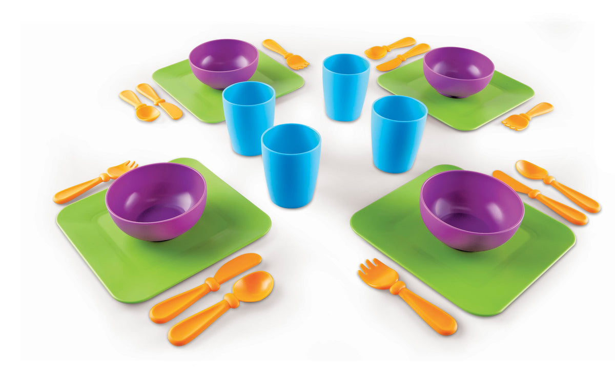 PLAY DISH SET SERVE IT SET OF 24