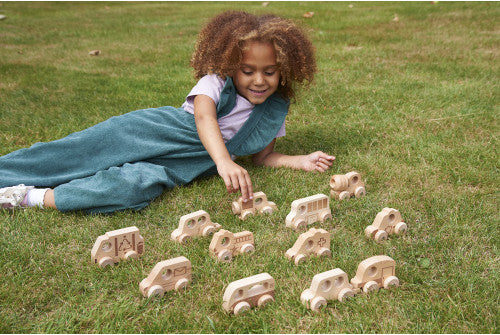 NATURAL WOODEN VEHICLES SET