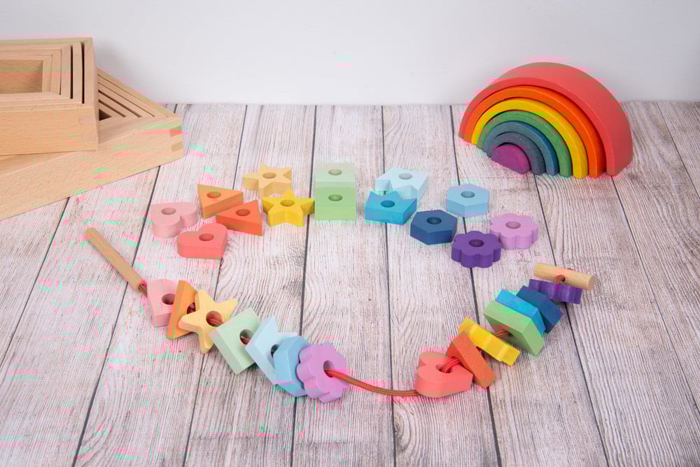 RAINBOW WOODEN LACING SHAPES