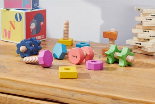 RAINBOW WOODEN NUTS&BOLTS