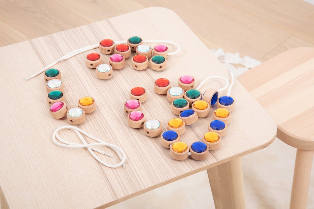WOODEN LACING JEWELS