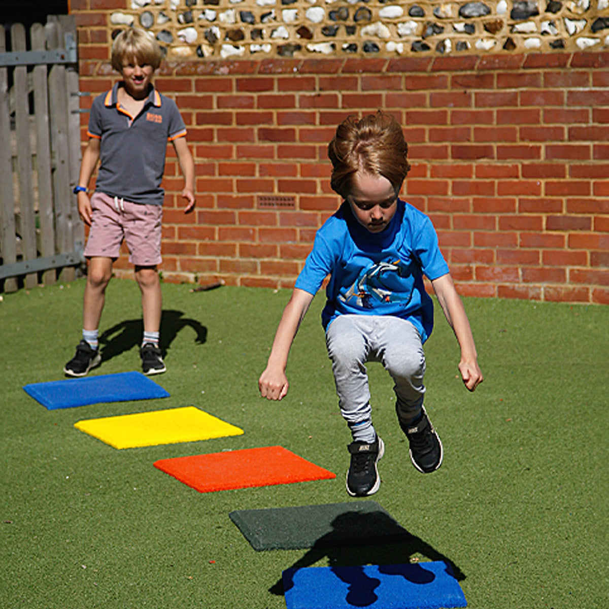 Percussion Play musical stepping stones - (G-Major)