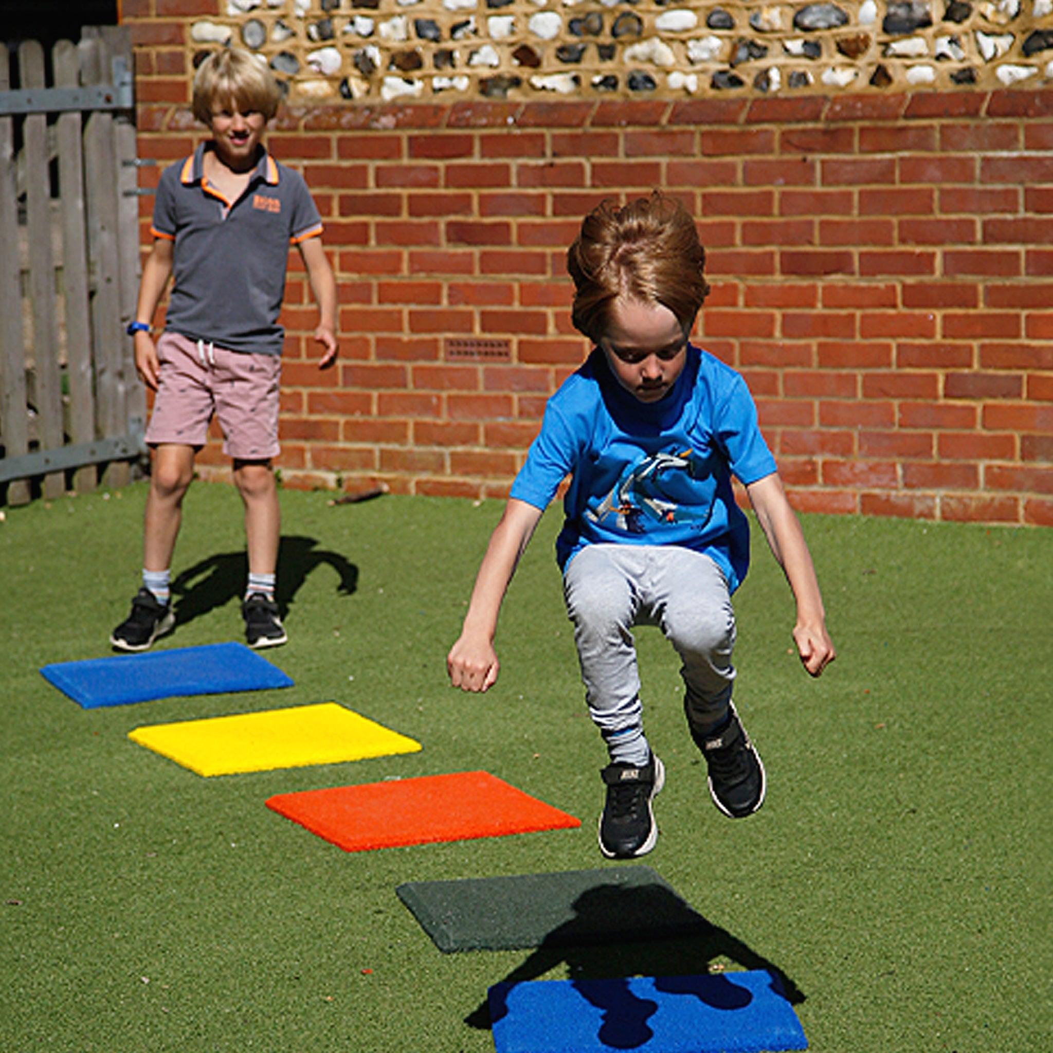 Percussion Play musical stepping stones - (D-Minor)