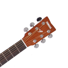 Yamaha F370 4/4 dreadnought acoustic guitar in gloss - Natural