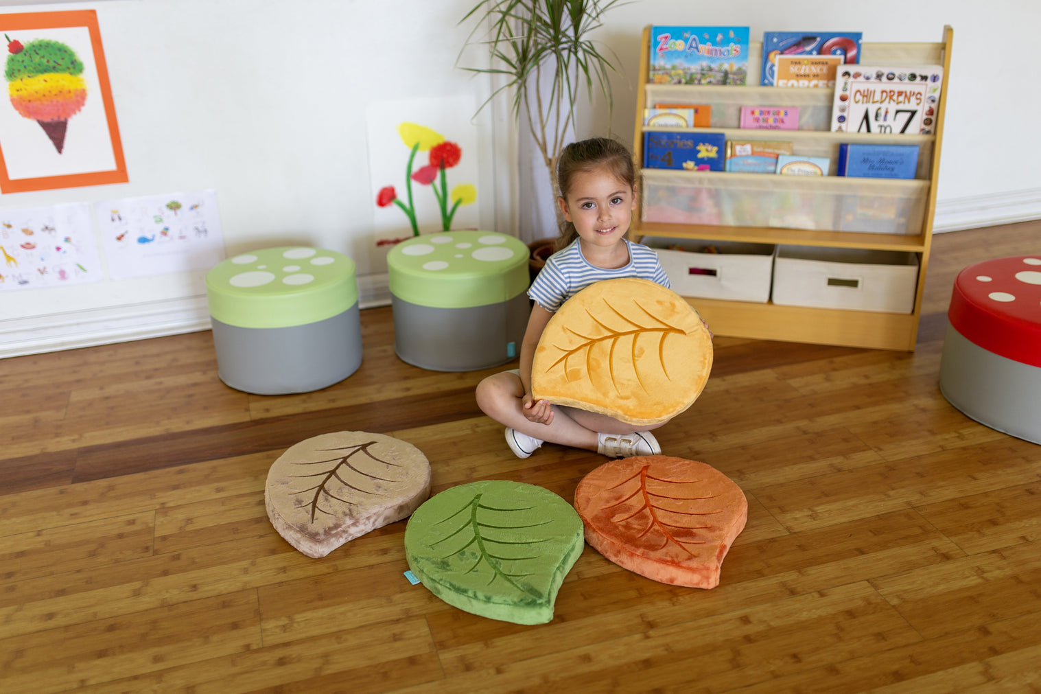Seasonal Leaf Cushions
4 Pack