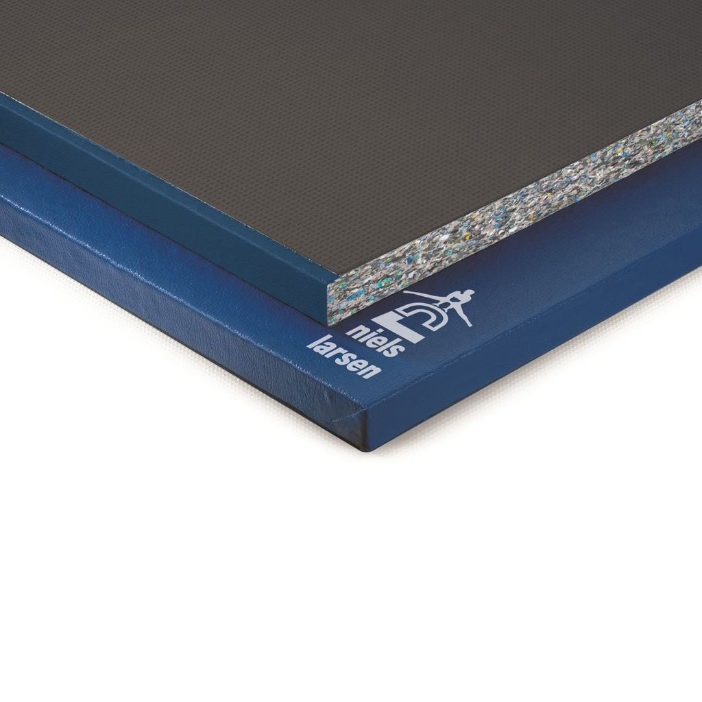 MULTIPURPOSE GYM/JUDO MAT 1.00 X 1.00M X 40MM, BLUE