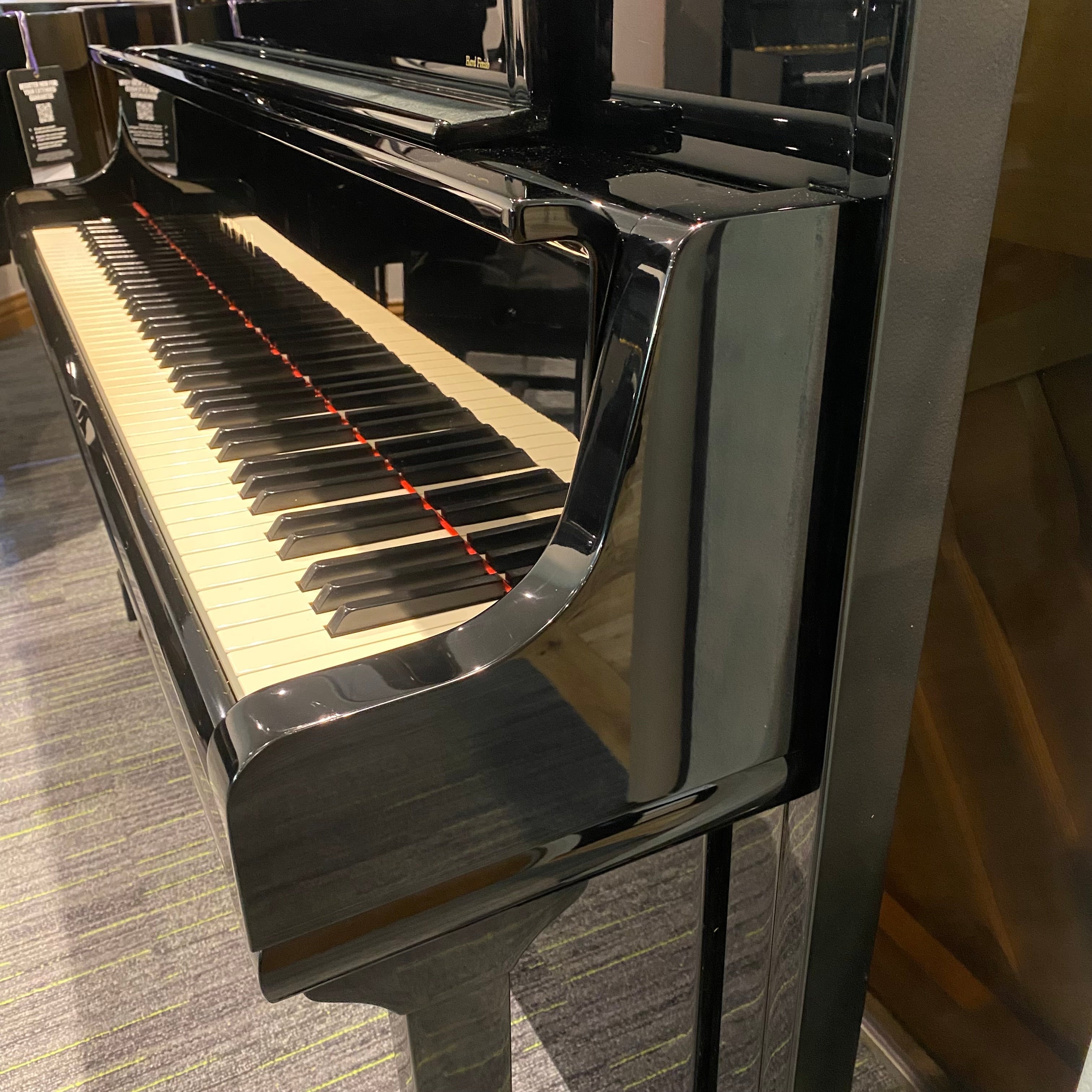 Pre-owned Kawai K-7 upright piano in polished ebony