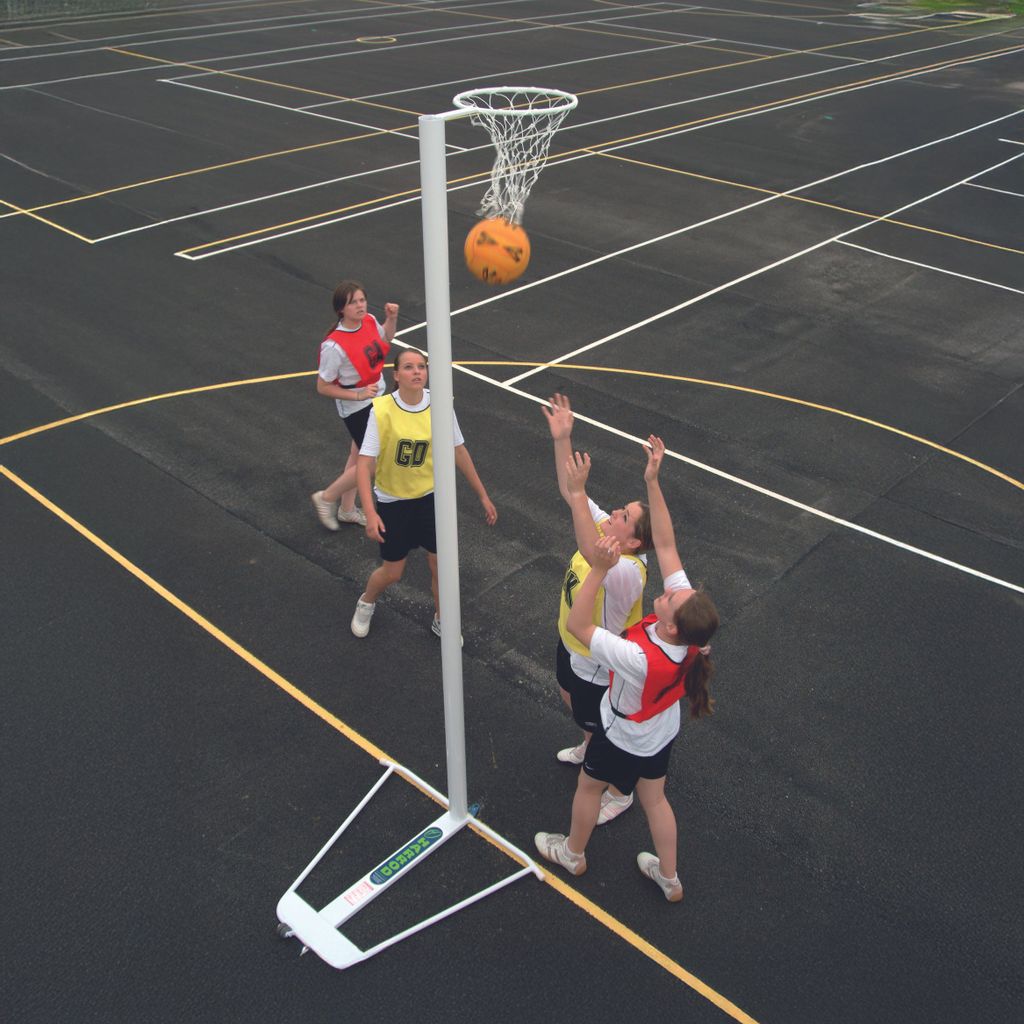 FREESTANDING WHEELAWAY COMPETITION NETBALL POSTS