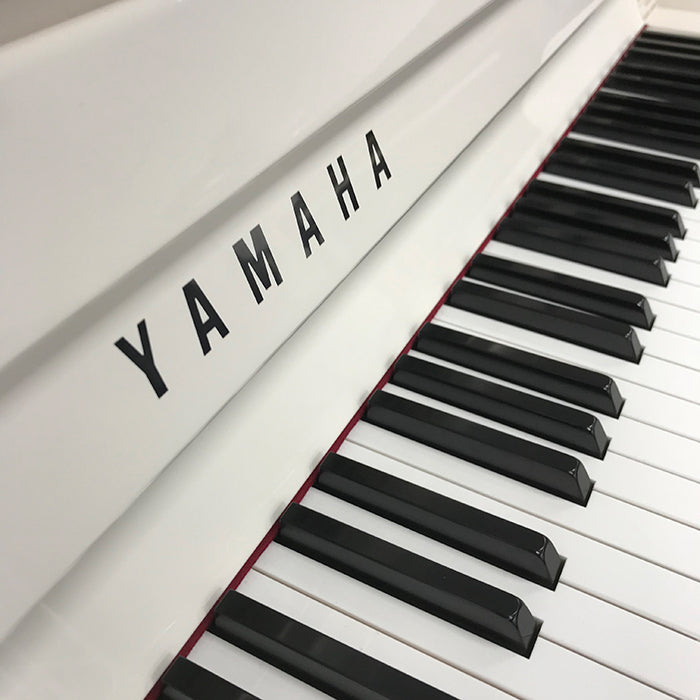 Yamaha P116 Upright Piano – Polished White