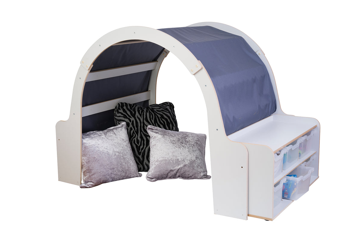 SOLWAY INDOOR DEN WITH CANOPY AND CURTAINS (MAPLE)