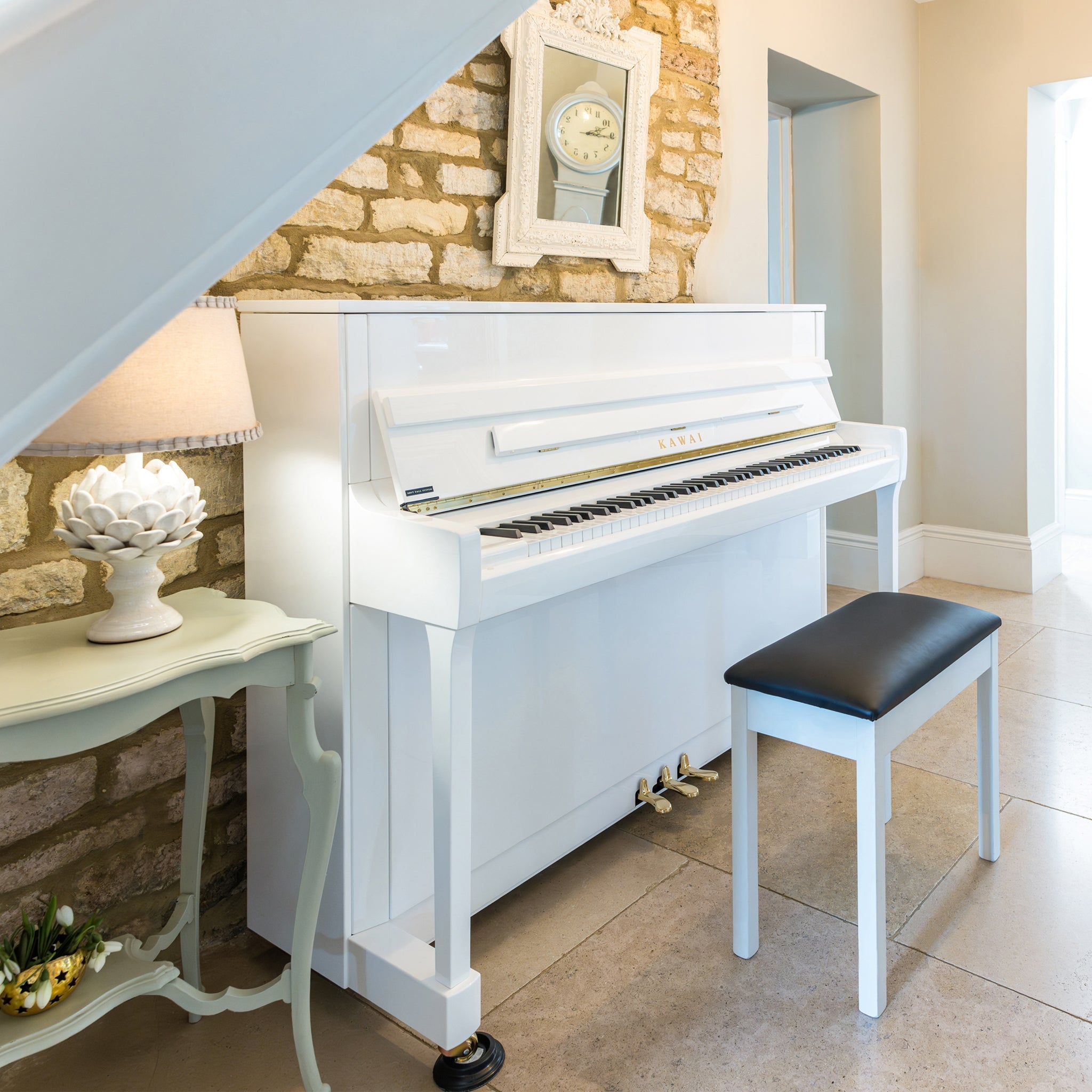 Kawai K-200 upright piano - Polished White