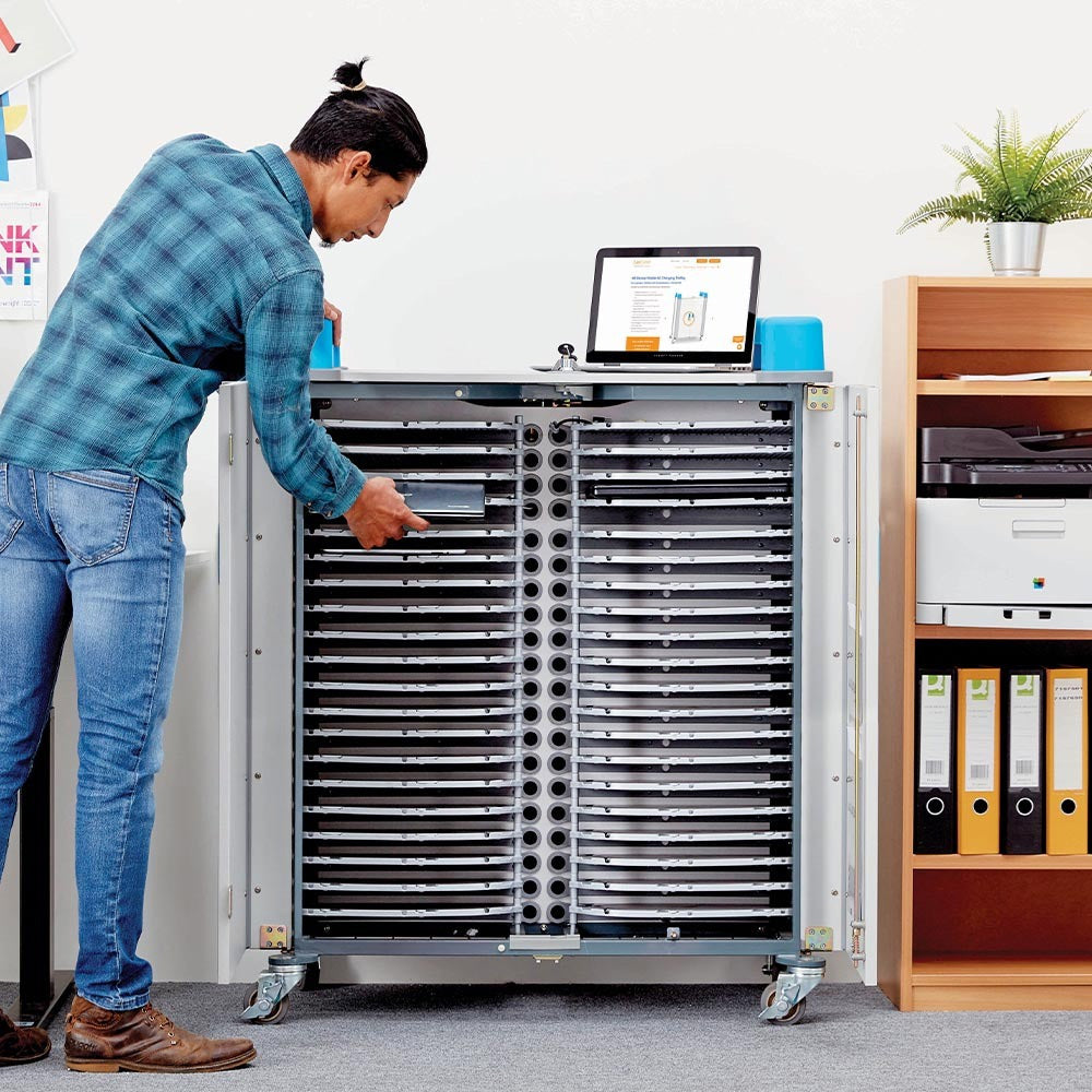 UniCabby mobile horizontal AC charging cabinet – 40 devices