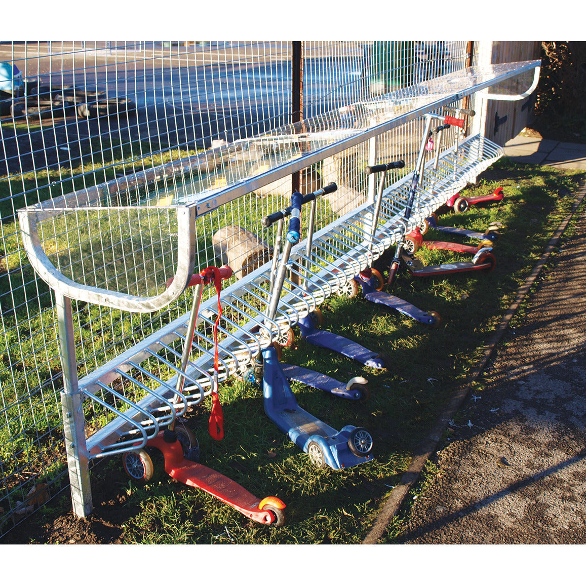 24 Scooter Rack Single Covered 4M