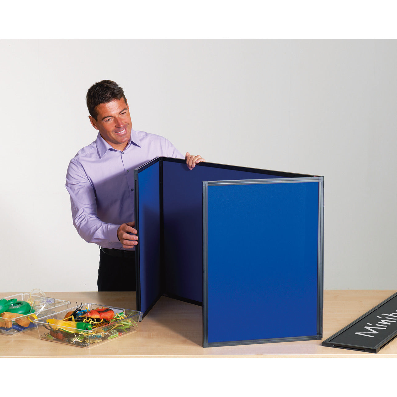 Table Top Display L-Cap Purple
