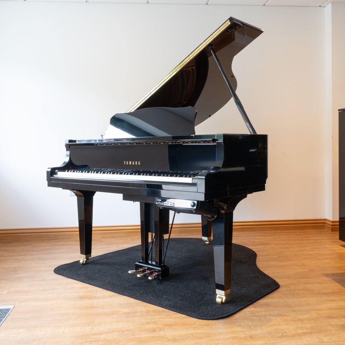 Heatproof protection carpet for grand pianos - Black - Large