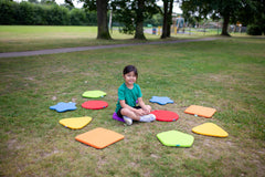 Rainbowâ„¢ Shaped Mats Set of 32 with holdall