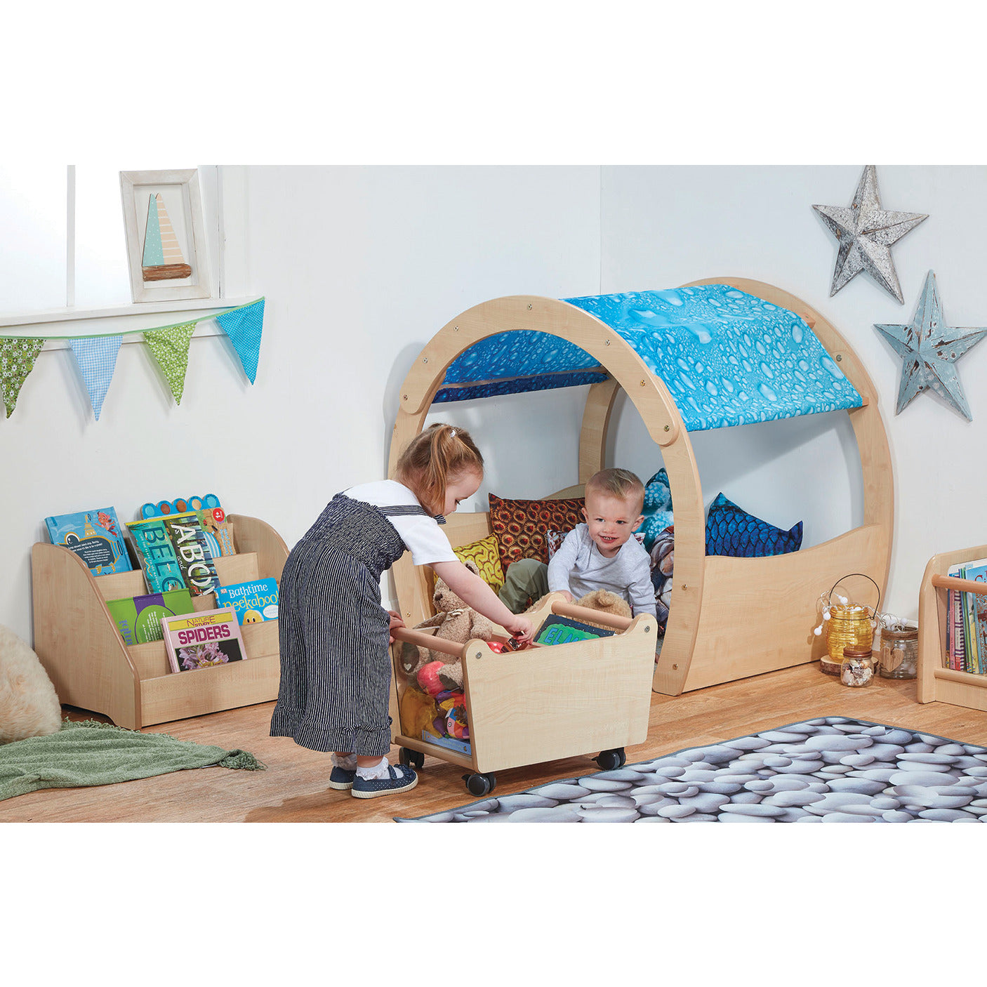 Small Cosy Cove Under The Sea